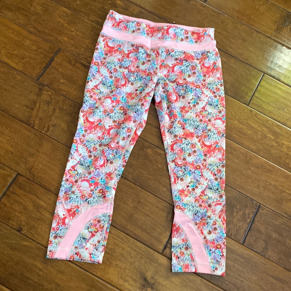 Lululemon Athletica Flowabunga Run Inspire